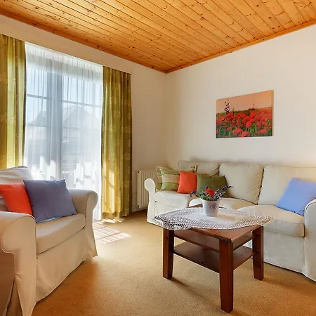 Haus Elisabeth, * קרומפנדורף